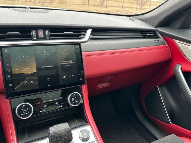 2023 Jaguar F-PACE SVR — photo 14 of 23