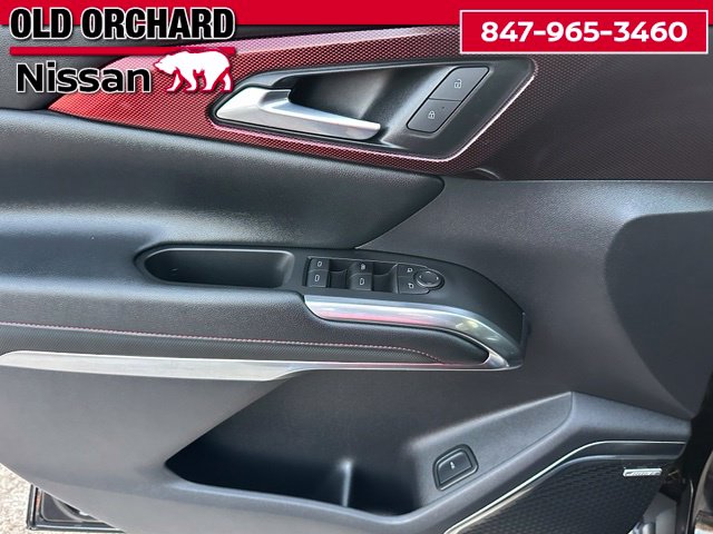 2024 Chevrolet Traverse Z71 — photo 8 of 21