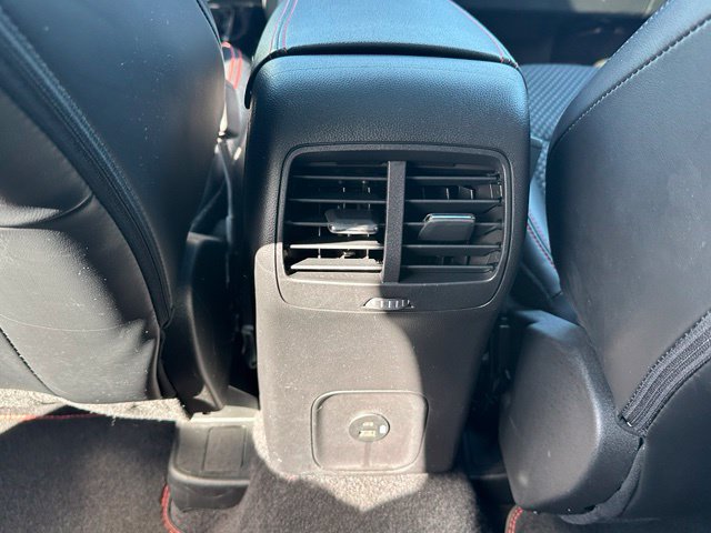 2023 Ford Escape ST-Line Select — photo 18 of 33
