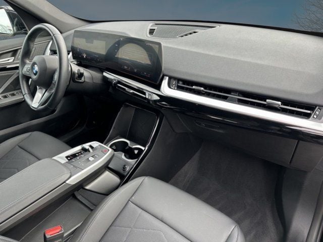 2023 BMW X1 xDrive28i — photo 7 of 28
