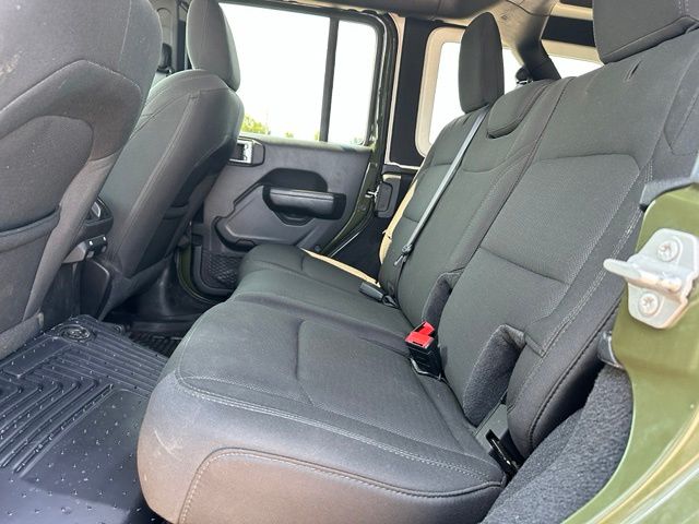 2022 Jeep Wrangler Unlimited Sport Altitude — photo 12 of 26
