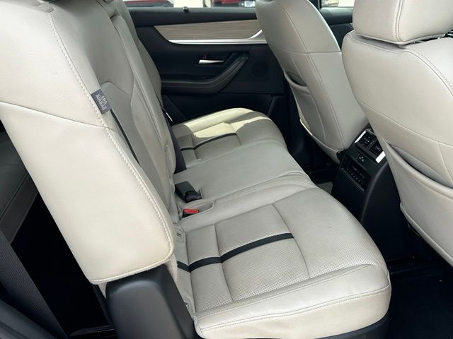 2024 Mazda CX-90 3.3 Turbo Preferred Plus — photo 13 of 29