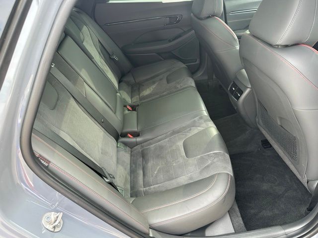 2025 Hyundai Sonata N Line — photo 12 of 33