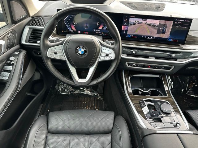2024 BMW X7 xDrive40i — photo 21 of 34