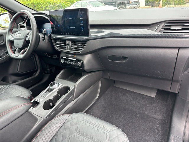 2023 Ford Escape ST-Line Elite — photo 8 of 31