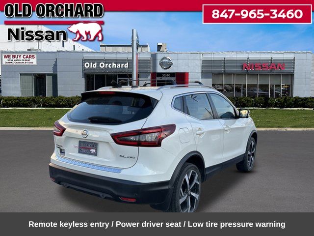 2022 Nissan Rogue Sport SL — photo 6 of 22