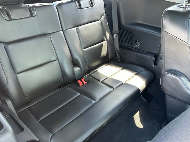 2023 Ford Explorer XLT — photo 10 of 29