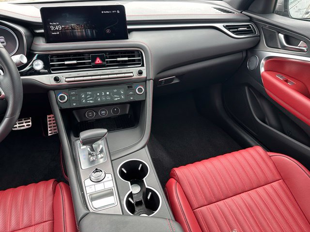 2025 Genesis G70 3.3T Sport Advanced — photo 15 of 31