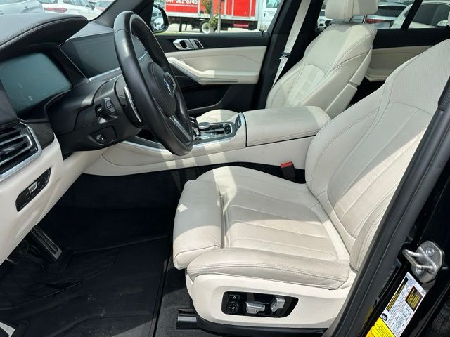 2022 BMW X5 xDrive45e — photo 19 of 46