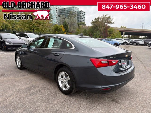 2019 Chevrolet Malibu LS — photo 4 of 13