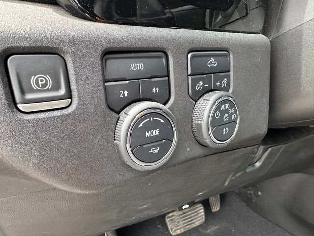 2022 Chevrolet Silverado 1500 RST — photo 14 of 23