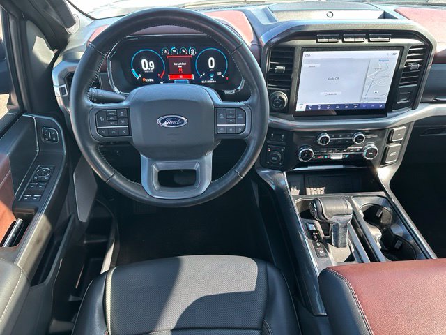 2023 Ford F-150 Lariat — photo 13 of 25