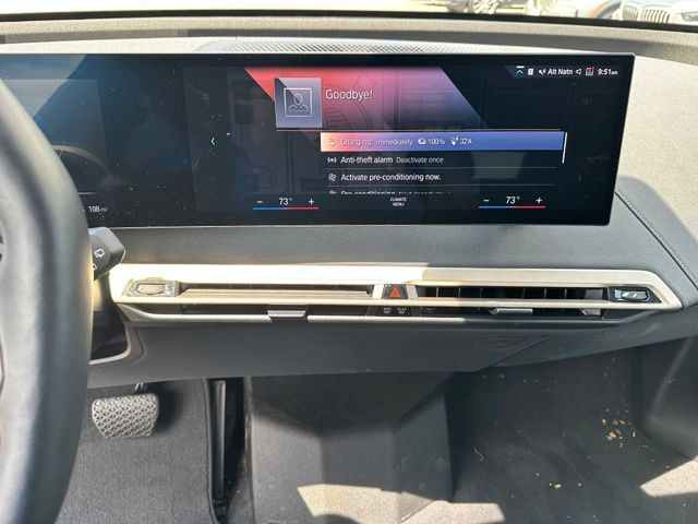 2023 BMW iX xDrive50 — photo 21 of 44