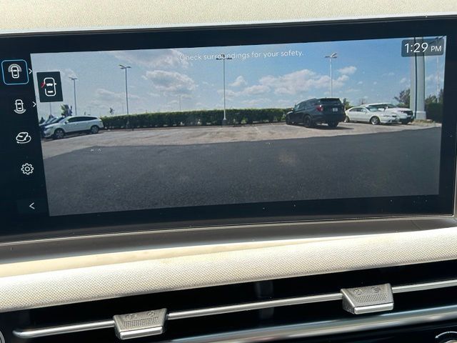 2025 Hyundai Tucson Hybrid Limited — photo 28 of 39