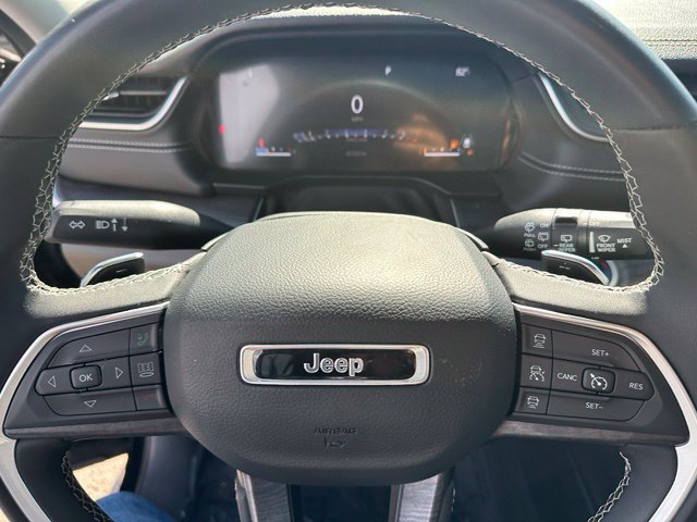 2023 Jeep Grand Cherokee Limited — photo 36 of 37