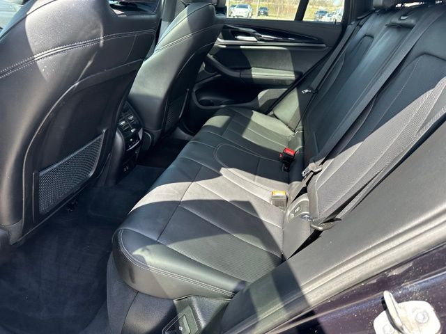 2022 BMW X4 xDrive30i — photo 13 of 28