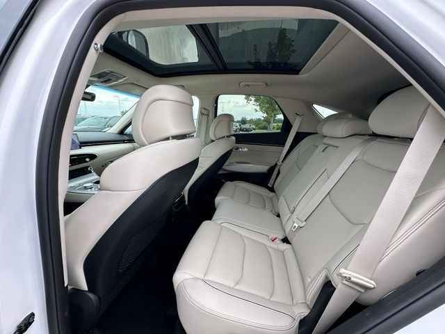 2026 Genesis GV70 2.5T Advanced — photo 15 of 37