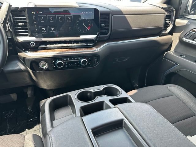 2024 GMC Sierra 1500 Elevation — photo 16 of 29