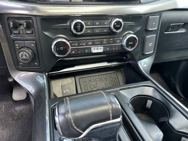 2023 Ford F-150 Lariat — photo 19 of 25