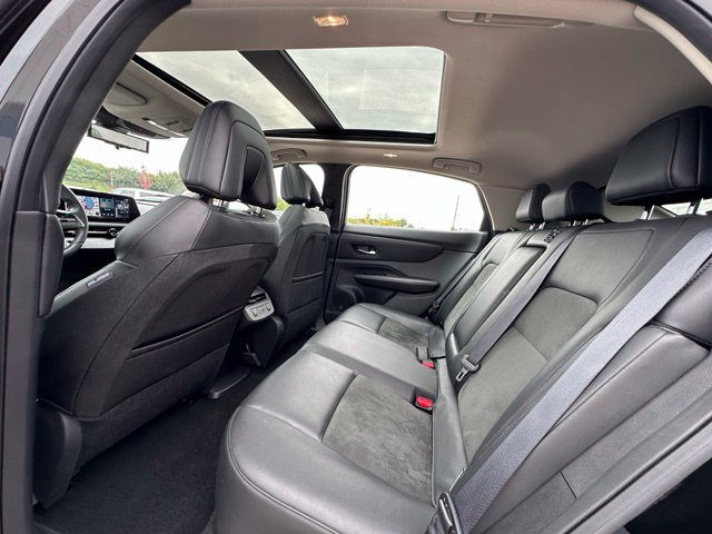 2023 Nissan Ariya Evolve+ e-4orce — photo 19 of 31