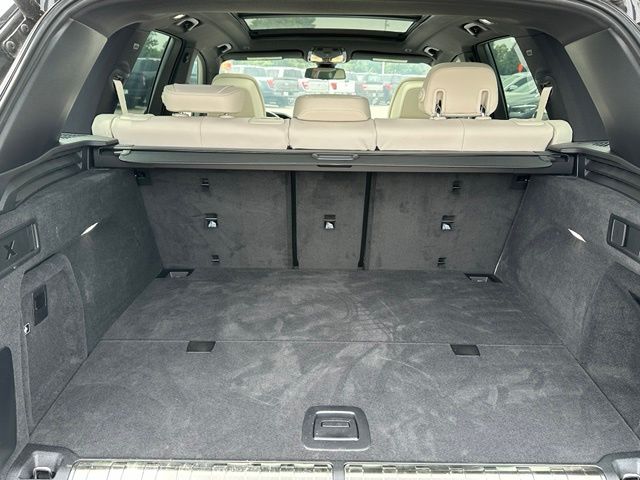 2022 BMW X5 xDrive45e — photo 9 of 46