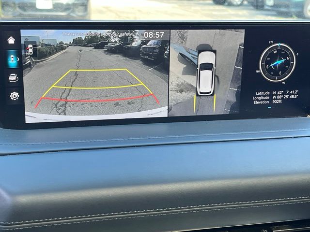 2023 Genesis GV80 3.5T — photo 28 of 38