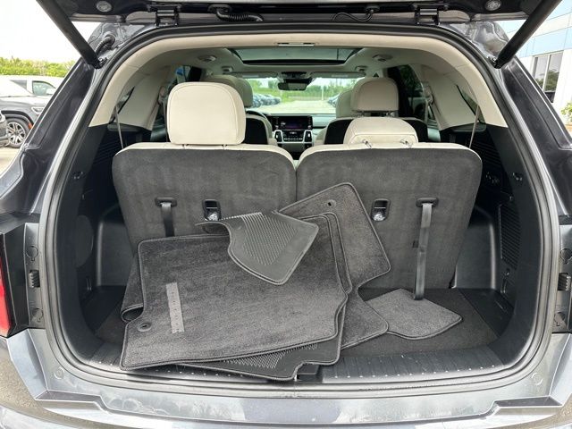 2023 Kia Sorento Hybrid EX — photo 14 of 37