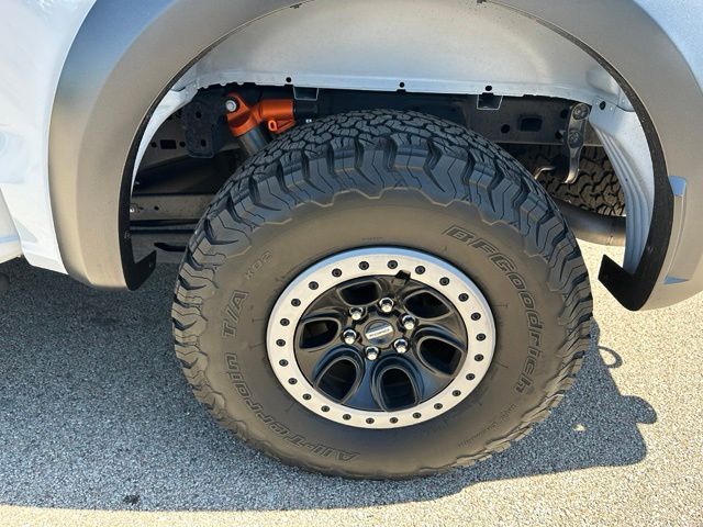 2023 Ford F-150 Raptor — photo 8 of 37