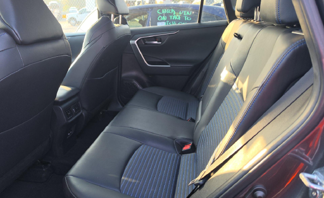 2024 Toyota RAV4 Hybrid XSE — photo 7 of 7