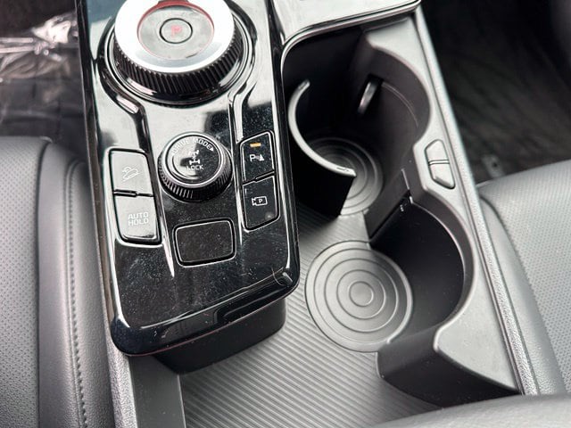 2025 Kia Sportage Hybrid SX Prestige — photo 25 of 39