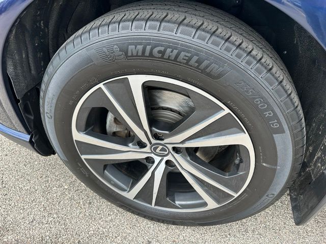 2023 LEXUS RX 350 Premium — photo 8 of 31