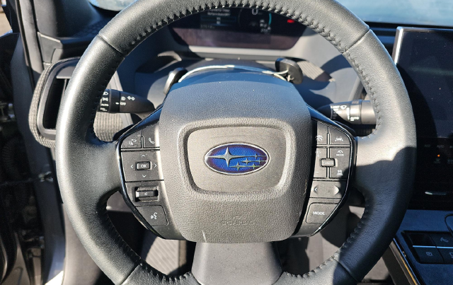 2023 Subaru Solterra Limited — photo 8 of 11