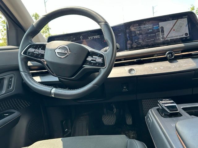 2023 Nissan Ariya Engage e-4orce — photo 11 of 22