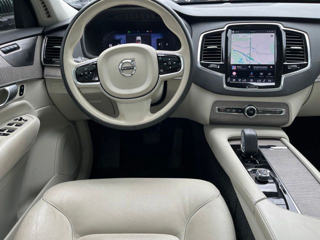 2023 Volvo XC90 B6 Plus 6-Seater — photo 18 of 28