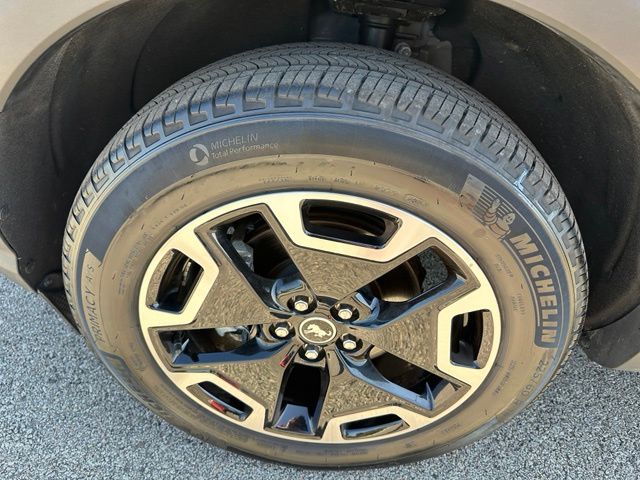 2024 Ford Bronco Sport Outer Banks — photo 8 of 27