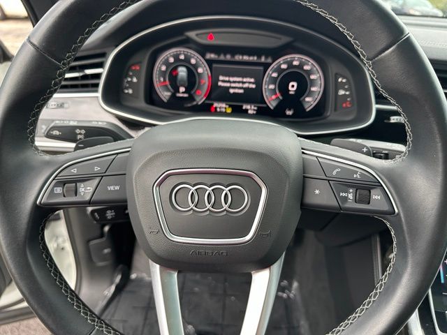 2025 Audi Q7 55 Premium Plus — photo 33 of 34