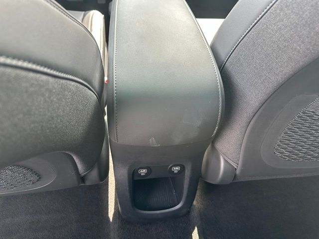 2023 Hyundai IONIQ 5 Limited — photo 17 of 38