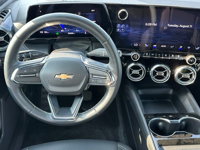 2024 Chevrolet Blazer EV LT — photo 15 of 29