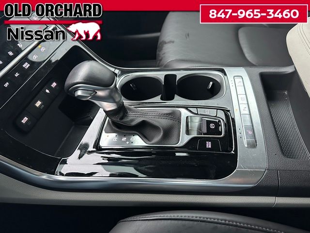 2024 Kia Carnival EX — photo 18 of 22