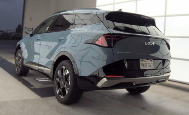 2026 Kia Sportage Hybrid SX Prestige — photo 4 of 8