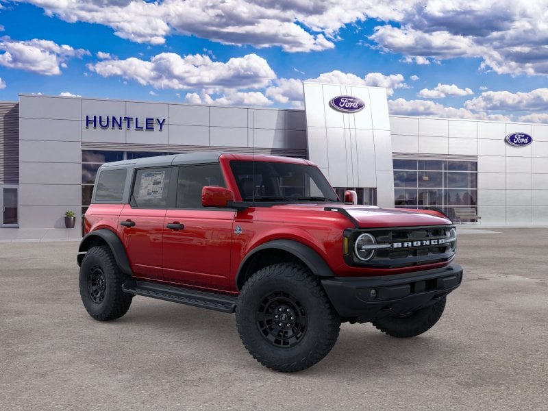 2026 Ford Bronco Outer Banks — photo 32 of 57