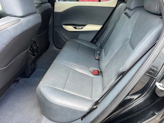 2023 LEXUS RZ 450e Premium — photo 12 of 27