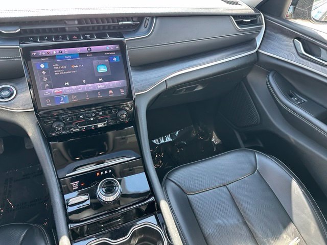 2023 Jeep Grand Cherokee Limited — photo 18 of 37