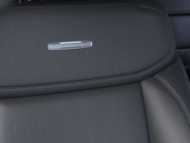 2025 Ford Expedition Platinum — photo 17 of 54