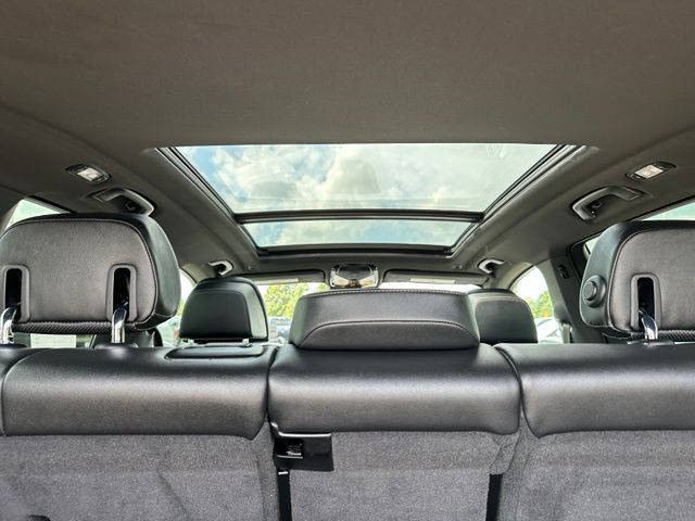 2025 BMW X5 xDrive40i — photo 13 of 31