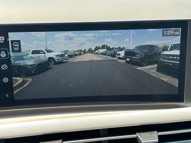 2025 Hyundai Tucson Hybrid Limited — photo 32 of 39