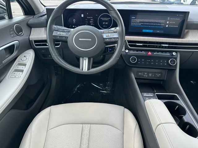 2025 Hyundai Sonata Hybrid Limited — photo 17 of 40