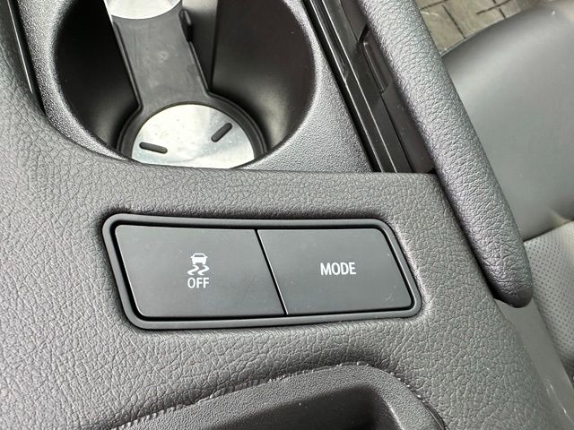 2024 Cadillac XT5 Premium Luxury — photo 28 of 36