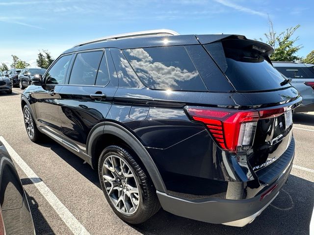 2025 Ford Explorer Platinum — photo 7 of 13