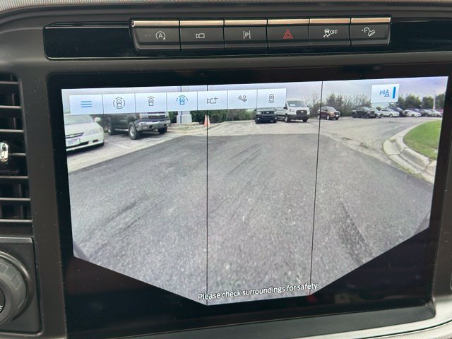2023 Ford F-150 Platinum — photo 27 of 32